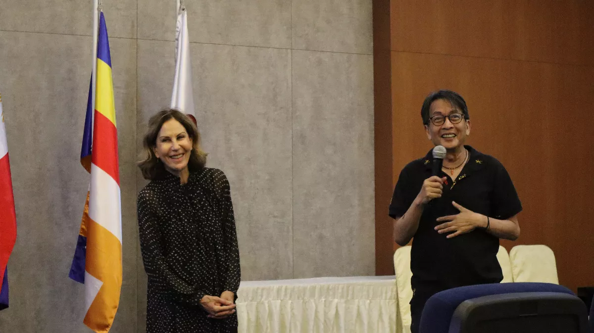 Dr. President Kirkpatrick of NanTien Institute Australia strengthening consortium bonding in the Philippines